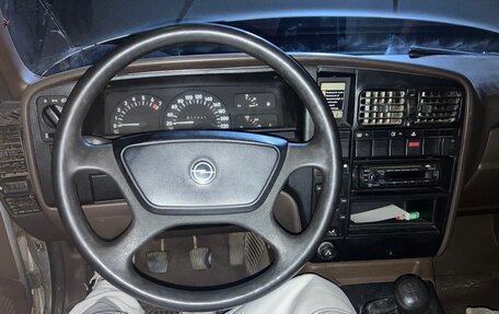 Opel Omega A, 1988 год, 190 000 рублей, 7 фотография