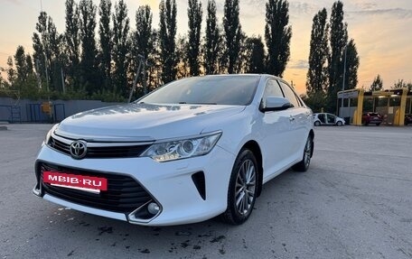 Toyota Camry, 2016 год, 2 270 000 рублей, 4 фотография
