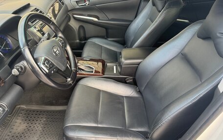 Toyota Camry, 2016 год, 2 270 000 рублей, 12 фотография