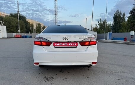 Toyota Camry, 2016 год, 2 270 000 рублей, 6 фотография
