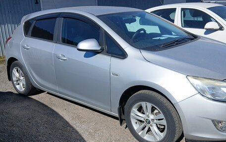 Opel Astra J, 2012 год, 710 000 рублей, 3 фотография