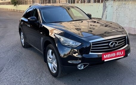 Infiniti FX II, 2011 год, 1 630 000 рублей, 3 фотография