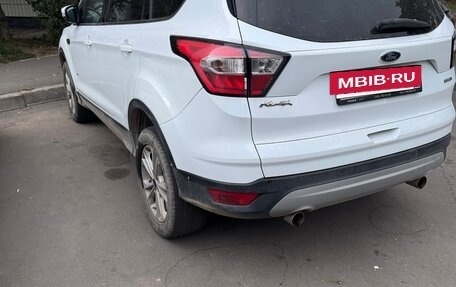 Ford Kuga III, 2019 год, 1 600 000 рублей, 2 фотография