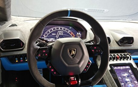 Lamborghini Huracán, 2023 год, 24 620 000 рублей, 5 фотография