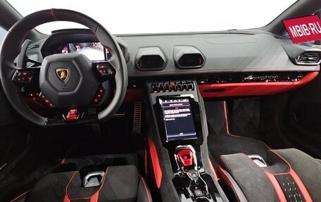 Lamborghini Huracán, 2023 год, 23 780 000 рублей, 6 фотография