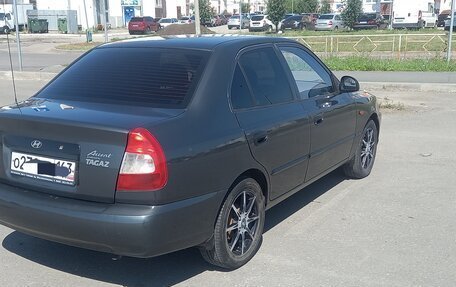 Hyundai Accent II, 2011 год, 527 000 рублей, 2 фотография
