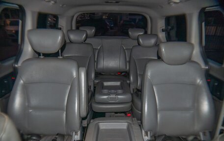 Hyundai Grand Starex Grand Starex I рестайлинг 2, 2014 год, 1 700 000 рублей, 14 фотография