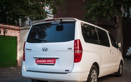 Hyundai Grand Starex Grand Starex I рестайлинг 2, 2014 год, 1 700 000 рублей, 7 фотография