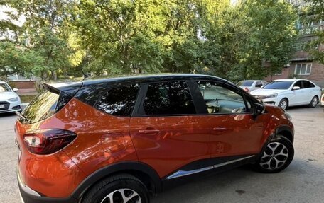 Renault Kaptur I рестайлинг, 2018 год, 1 400 000 рублей, 4 фотография