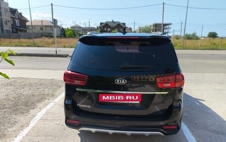 KIA Carnival III, 2019 год, 3 000 000 рублей, 10 фотография