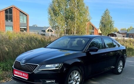 Skoda Superb III рестайлинг, 2018 год, 2 100 000 рублей, 1 фотография