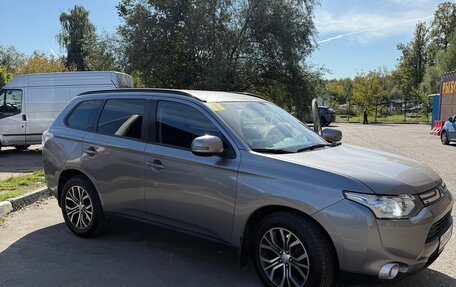 Mitsubishi Outlander III рестайлинг 3, 2012 год, 1 200 000 рублей, 2 фотография