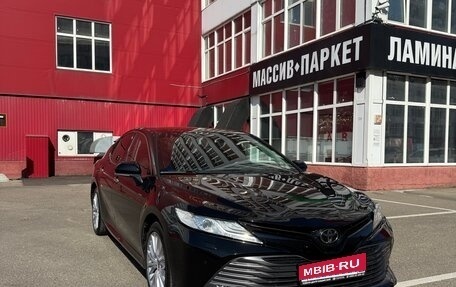 Toyota Camry, 2020 год, 2 900 000 рублей, 1 фотография