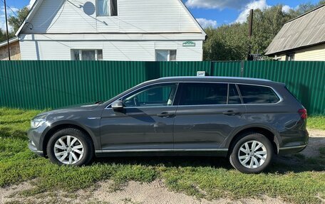 Volkswagen Passat B8 рестайлинг, 2018 год, 1 999 000 рублей, 3 фотография
