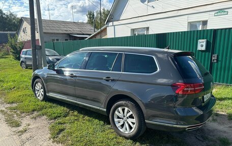 Volkswagen Passat B8 рестайлинг, 2018 год, 1 999 000 рублей, 4 фотография