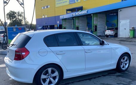 BMW 1 серия, 2010 год, 930 000 рублей, 6 фотография