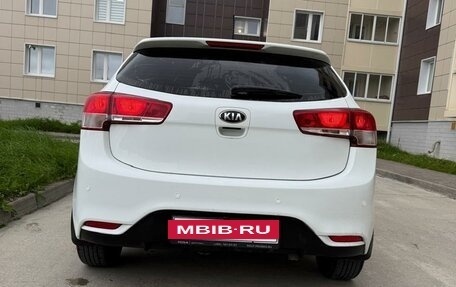 KIA Rio III рестайлинг, 2016 год, 840 000 рублей, 4 фотография