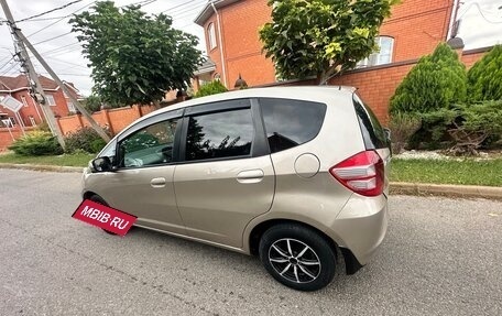 Honda Fit III, 2010 год, 590 000 рублей, 13 фотография