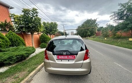 Honda Fit III, 2010 год, 590 000 рублей, 7 фотография