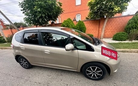 Honda Fit III, 2010 год, 590 000 рублей, 6 фотография