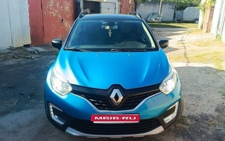 Renault Kaptur I рестайлинг, 2017 год, 1 590 000 рублей, 2 фотография