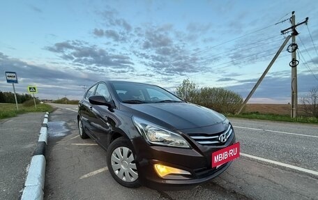 Hyundai Solaris II рестайлинг, 2015 год, 850 000 рублей, 4 фотография