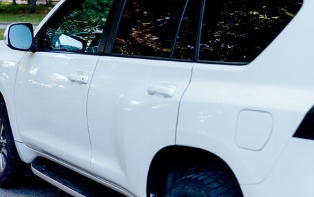 Toyota Land Cruiser Prado 150 рестайлинг 2, 2017 год, 3 590 000 рублей, 6 фотография