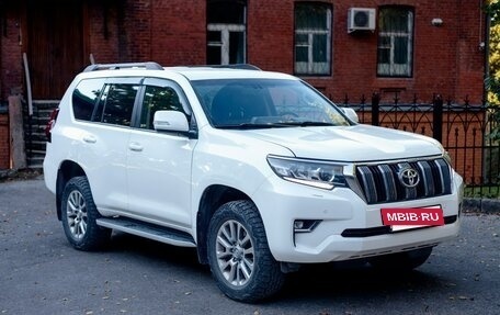 Toyota Land Cruiser Prado 150 рестайлинг 2, 2017 год, 3 590 000 рублей, 2 фотография