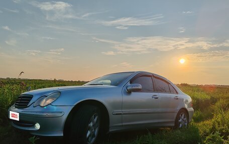 Mercedes-Benz C-Класс, 2003 год, 610 000 рублей, 2 фотография