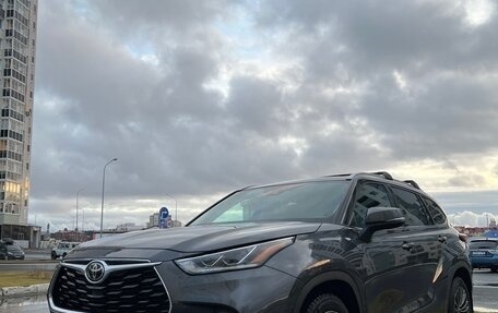 Toyota Highlander, 2020 год, 4 900 000 рублей, 3 фотография