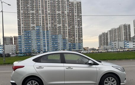 Hyundai Solaris II рестайлинг, 2022 год, 1 950 000 рублей, 6 фотография