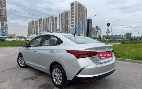 Hyundai Solaris II рестайлинг, 2022 год, 1 950 000 рублей, 4 фотография