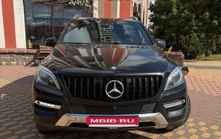 Mercedes-Benz M-Класс, 2014 год, 2 300 000 рублей, 2 фотография