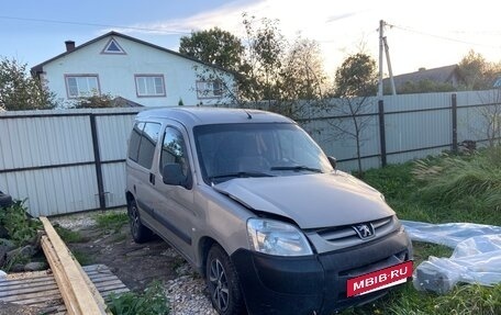 Peugeot Partner II рестайлинг 2, 2010 год, 180 000 рублей, 2 фотография