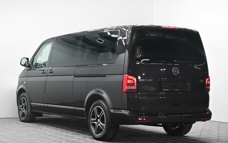 Volkswagen Multivan T5, 2012 год, 2 095 000 рублей, 3 фотография