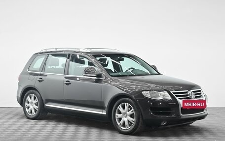Volkswagen Touareg III, 2010 год, 1 095 000 рублей, 2 фотография
