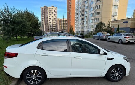 KIA Rio III рестайлинг, 2015 год, 800 000 рублей, 3 фотография