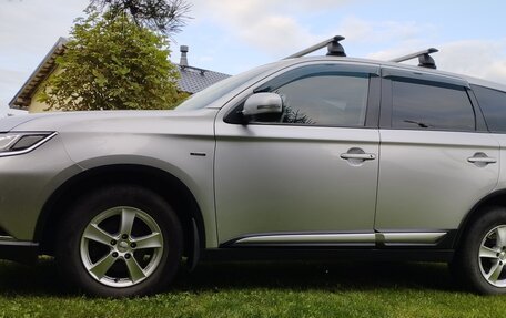 Mitsubishi Outlander III рестайлинг 3, 2019 год, 2 100 000 рублей, 4 фотография