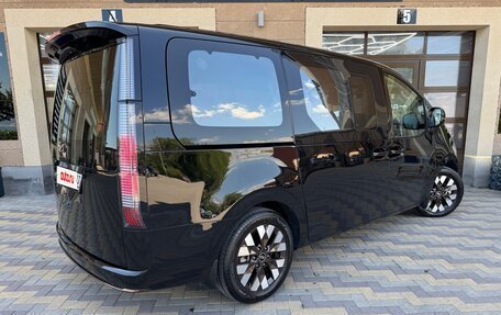 Hyundai Staria, 2021 год, 4 980 000 рублей, 6 фотография
