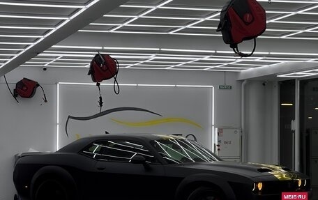 Dodge Challenger III рестайлинг 2, 2019 год, 4 500 000 рублей, 2 фотография