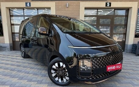 Hyundai Staria, 2021 год, 4 980 000 рублей, 3 фотография