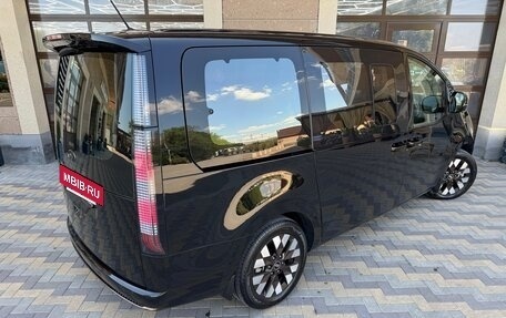 Hyundai Staria, 2021 год, 4 980 000 рублей, 7 фотография