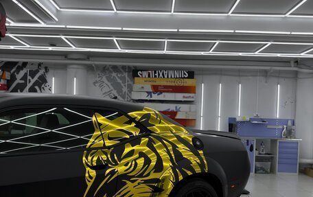 Dodge Challenger III рестайлинг 2, 2019 год, 4 500 000 рублей, 4 фотография