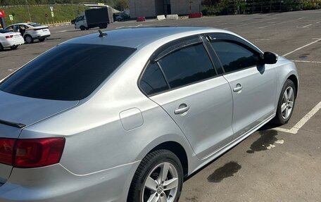 Volkswagen Jetta VI, 2013 год, 600 000 рублей, 3 фотография