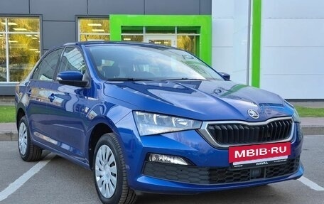 Skoda Rapid II, 2021 год, 1 750 000 рублей, 3 фотография