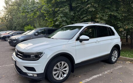 Volkswagen Tiguan II, 2017 год, 2 350 000 рублей, 3 фотография