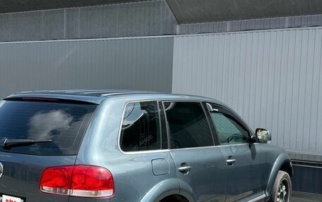 Volkswagen Touareg III, 2004 год, 750 000 рублей, 2 фотография