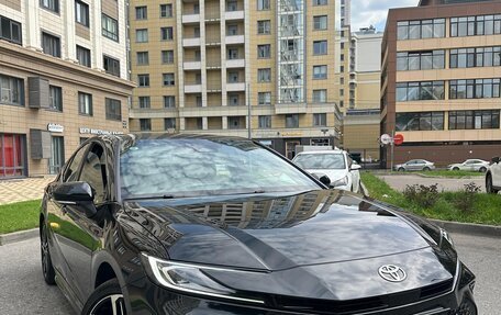 Toyota Camry, 2024 год, 3 690 000 рублей, 3 фотография
