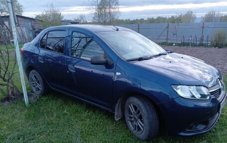 Renault Logan II, 2014 год, 700 000 рублей, 3 фотография