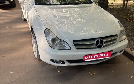 Mercedes-Benz CLS, 2009 год, 1 350 000 рублей, 2 фотография